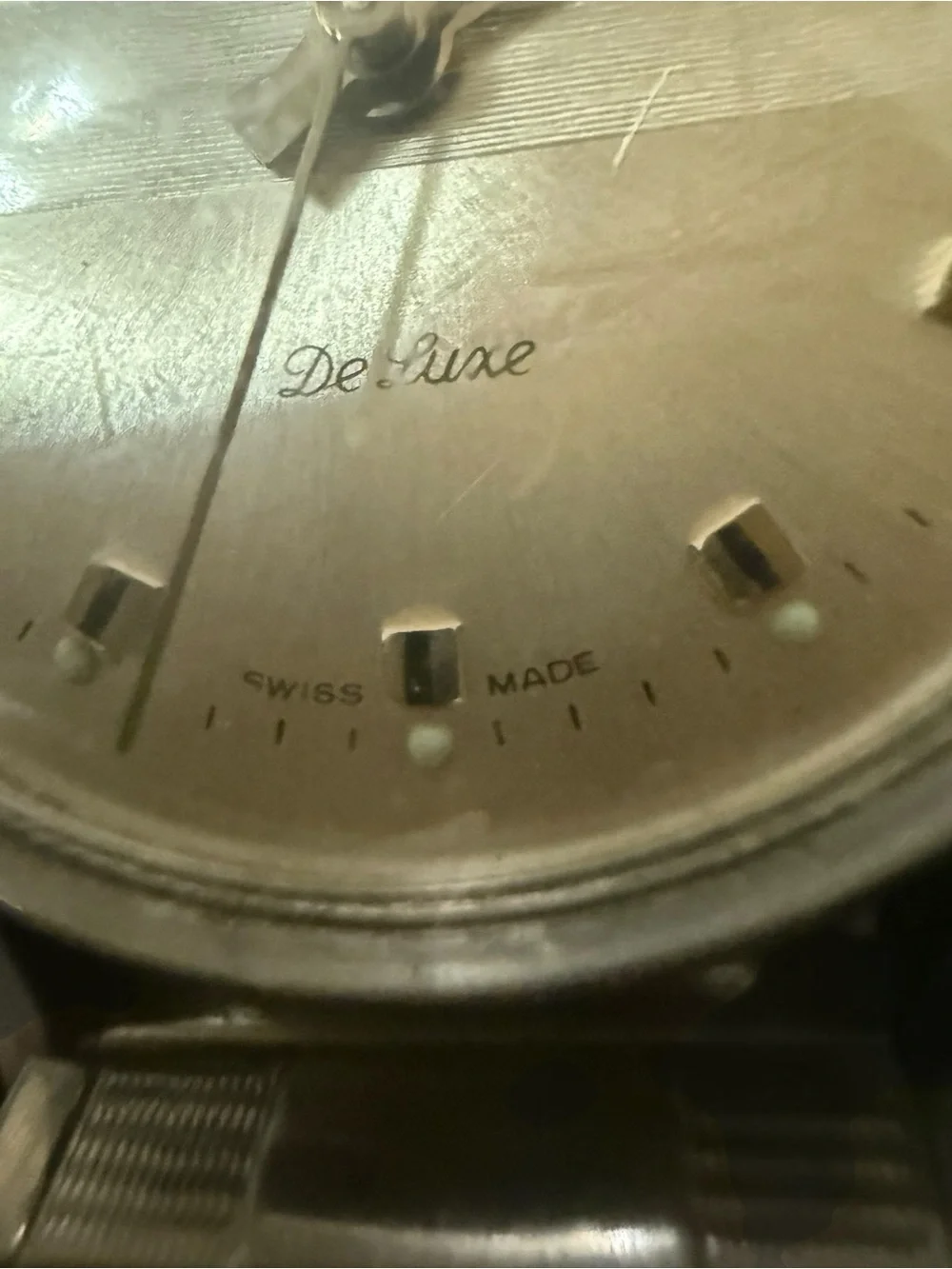 Vintage Lucerne De Luxe Swiss Made Mechanical Men’s Watch – Silver Dial